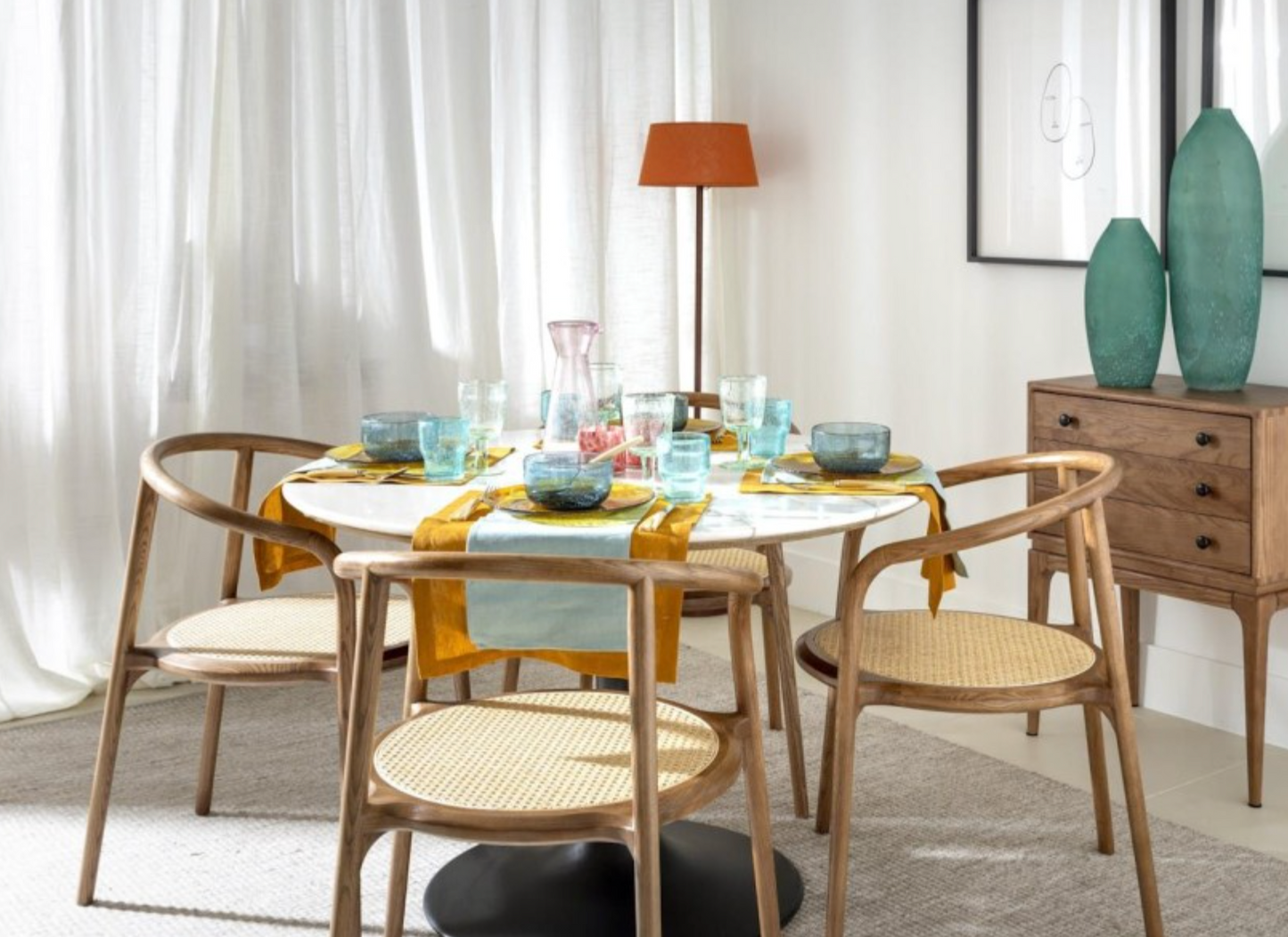 Hanna Dining Table